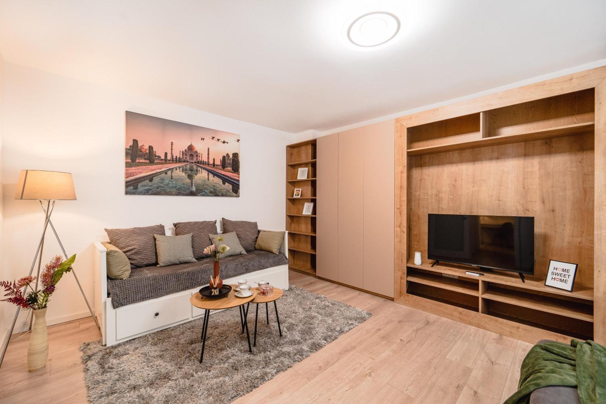 Central Athena Studio - Inima Pietei Unirii - By Openhouse Apartments Timisoara Ngoại thất bức ảnh